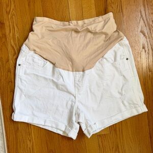 Old Navy full panel white jean maternity shorts size 16